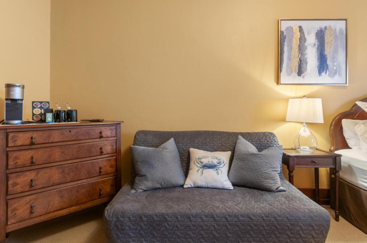Casa Grande Inn & Suites Penticton Luaran gambar