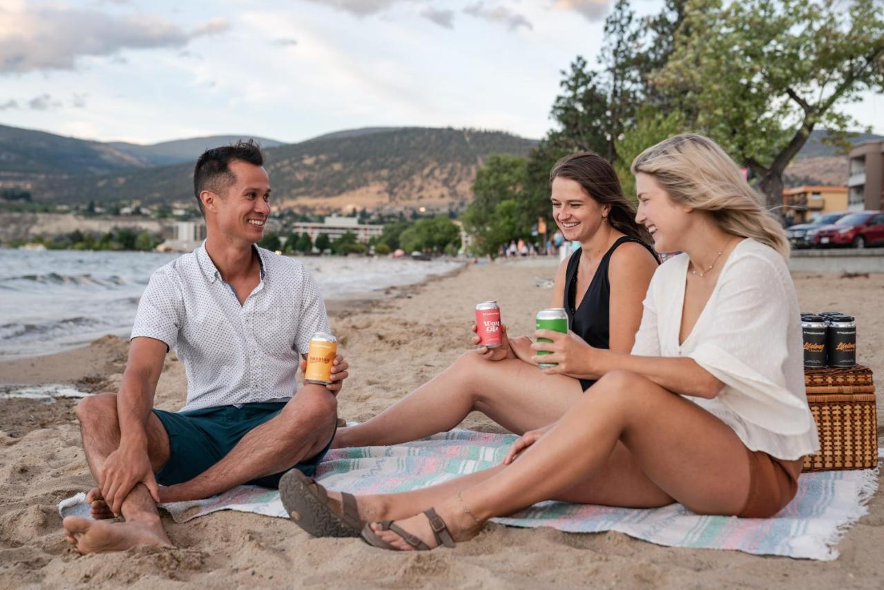Casa Grande Inn & Suites Penticton Luaran gambar